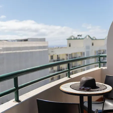 Golden Star Au By An Island * Funchal (Madeira)